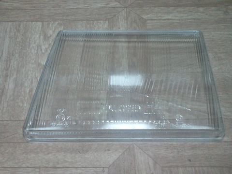 СТЕКЛО ФАРЫ ТАВРИЯ ЛЕВ