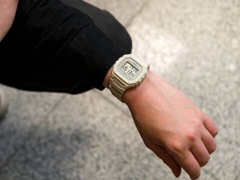 Часы Casio W-218HC-8A