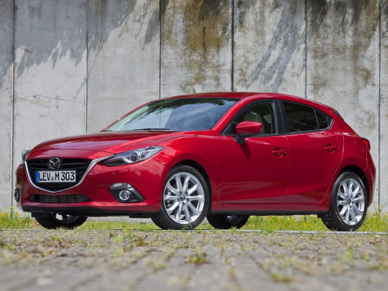 Чехлы на Mazda 3 хетчбек 2014–2019 г.в. - купить в интернет-магазине  Shop-avtopilot.ru