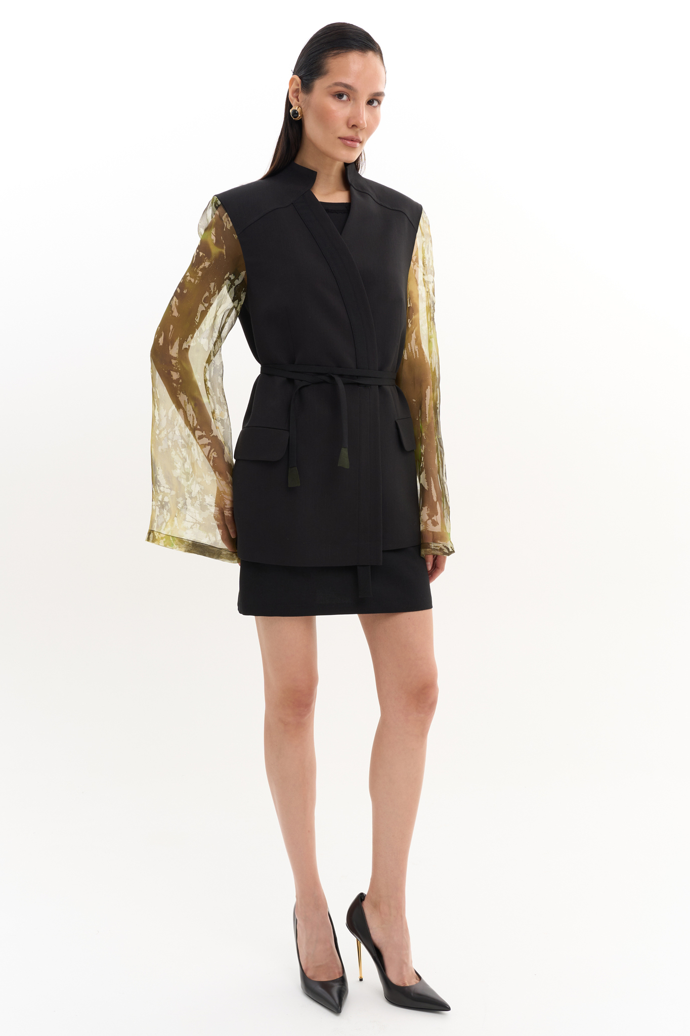 Женский жакет свободного кроя с шелковыми рукавами