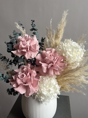 Композиция в кашпо Сангрия