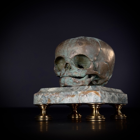 Статуэтка «Череп младенца»