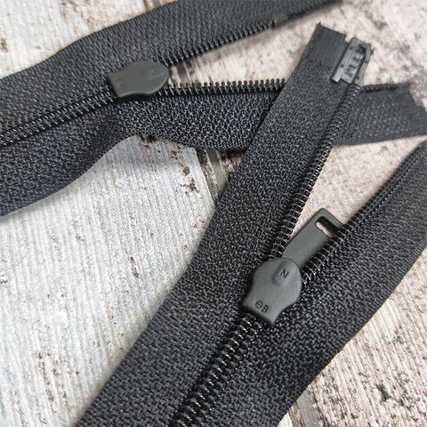 Молния потайная разъемная с двумя замками 65 см черная