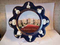 Тарелки с видами Петербурга  от 10 до 20 см. Фарфор