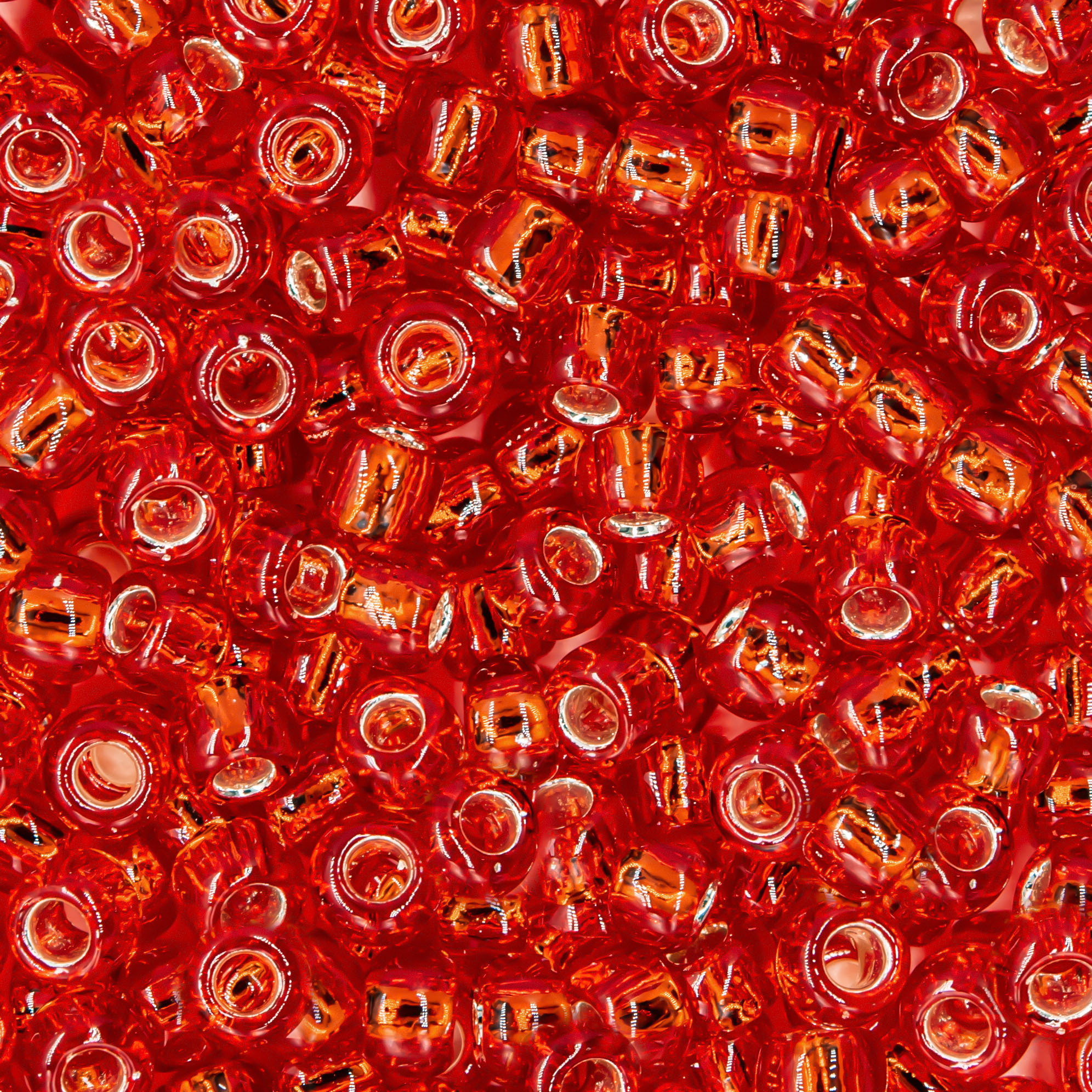 Японский бисер TOHO Round 8/0 (№25), с внутренним серебрением, прозрачный