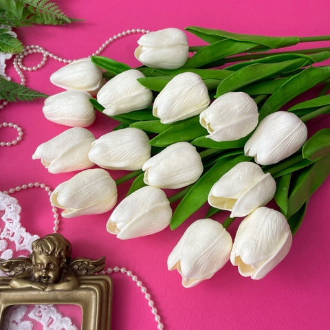 Тюльпаны реалистичные искусственные, Молочные, нежные, латексные (из фоамирана), 34 см, букет из 15 штук