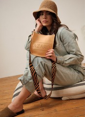 Сумка кожаная на плечо Azaro 30996 персик