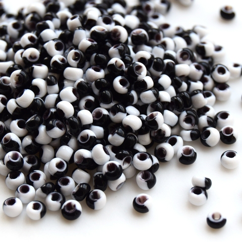 Бисер чешский полосатый Preciosa 03740, размер 8/0