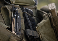 Мультитул Leatherman MUT, 16 функций, серый, нейлоновый чехол MOLLE