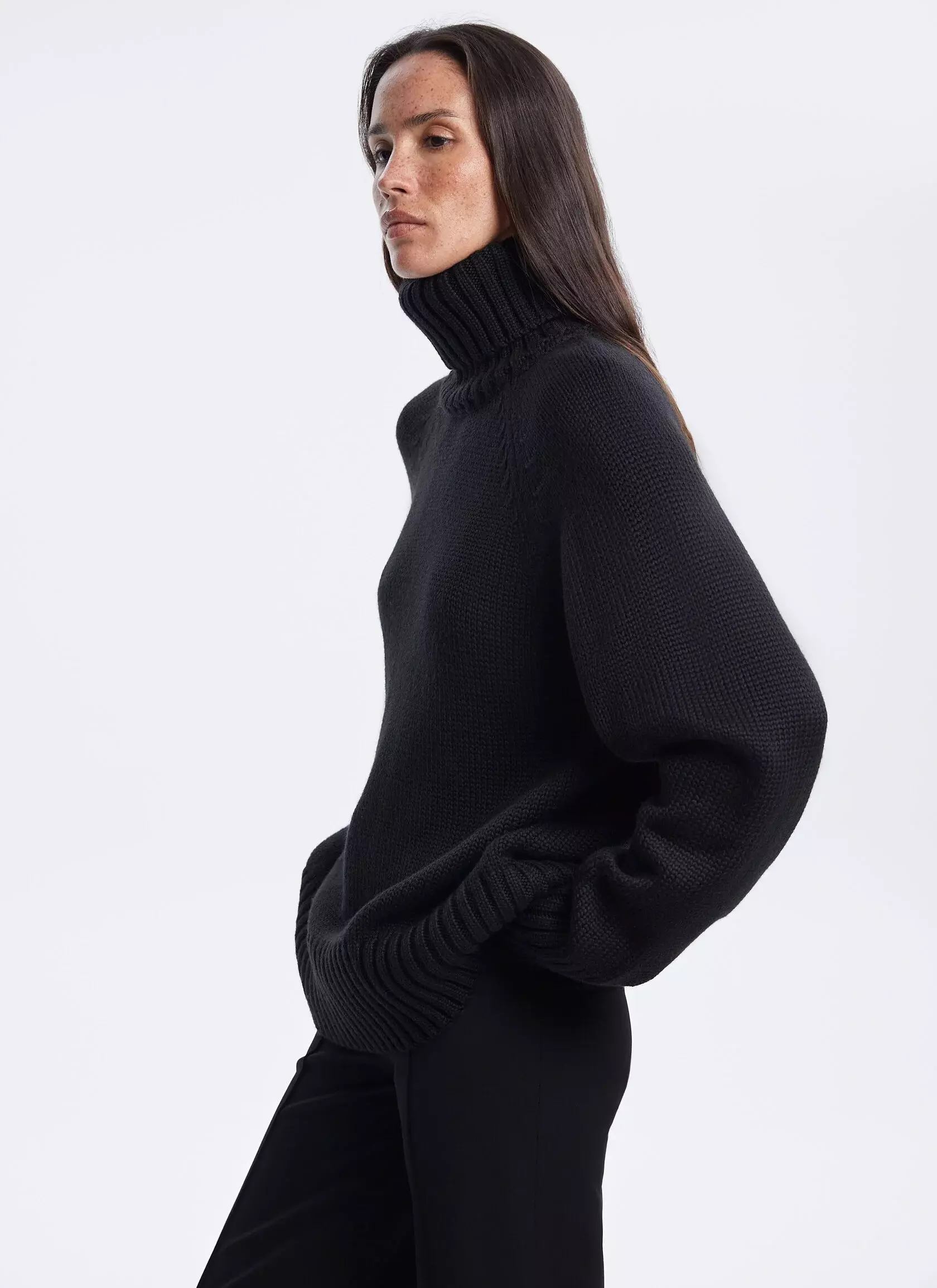 Свитер из шерсти мериноса, Черный