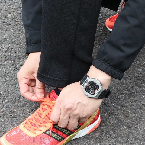 Часы Casio WS-1400H-1B