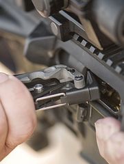 Мультитул Leatherman MUT, 16 функций, серый, нейлоновый чехол MOLLE