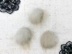 Меховой помпон норка, d 3,2 см, бежево-молочный
