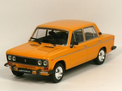 IXO Pays De L'Is 1/43 - lada Vaz 2103 1974 Red