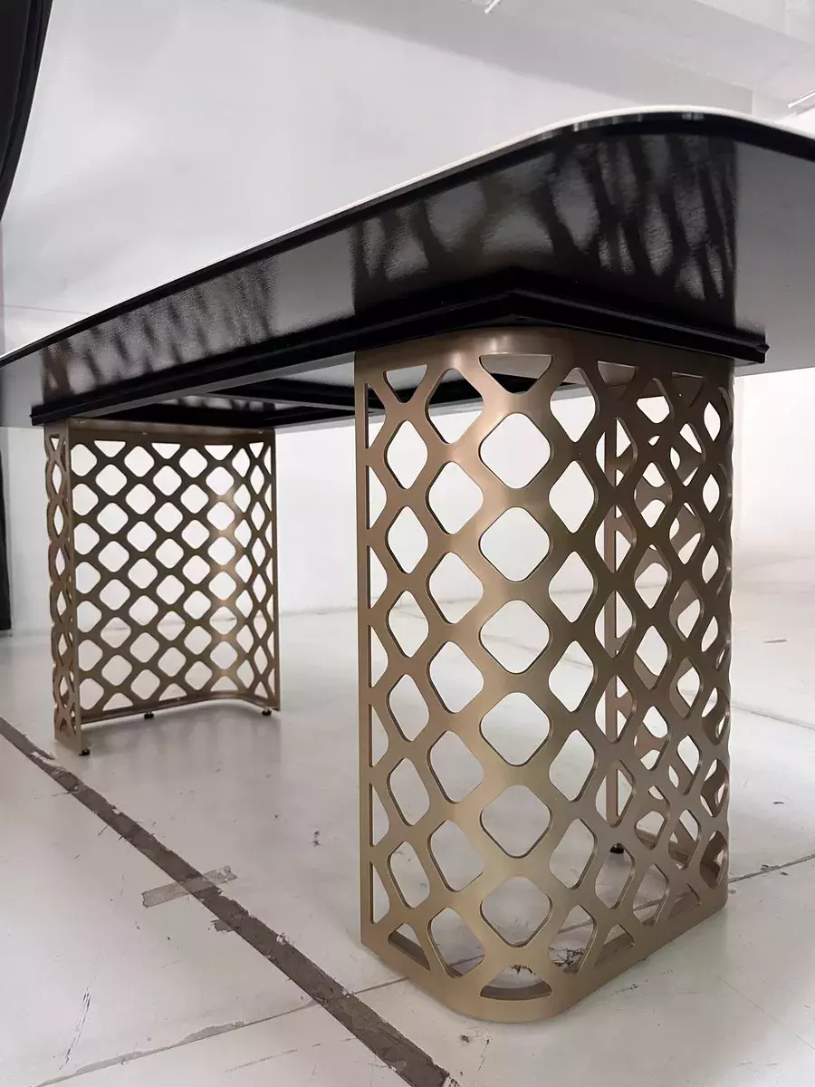 Стол CHIAVARI 220 KL-188 Контрастный мрамор матовый, итальянская керамика / Шампань, DISAUR