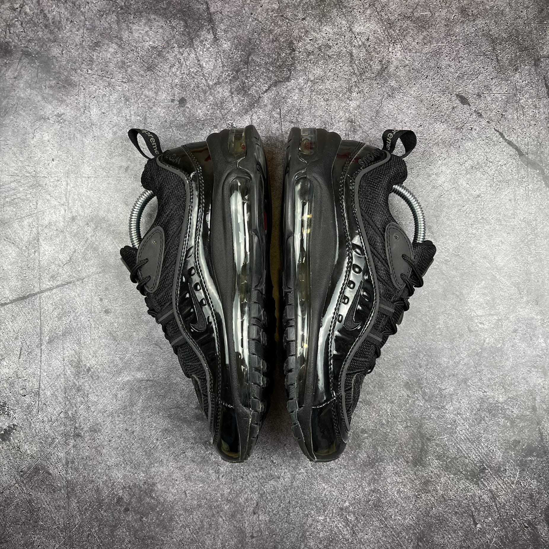 Air max 98 x supreme black sale
