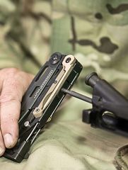 Мультитул Leatherman MUT, 16 функций, серый, нейлоновый чехол MOLLE