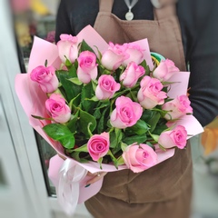Букет из 15 розовых роз (Кения 40 см)