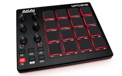 AKAI PRO MPD218 миди-контроллер