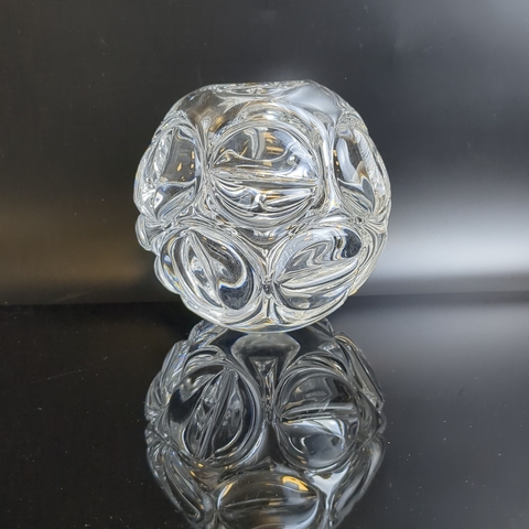 Ваза для цветов редкой формы в виде шара, тяжелое стекло, интересный дизайн, Чехия винтаж времён СССР 1970-1990 гг