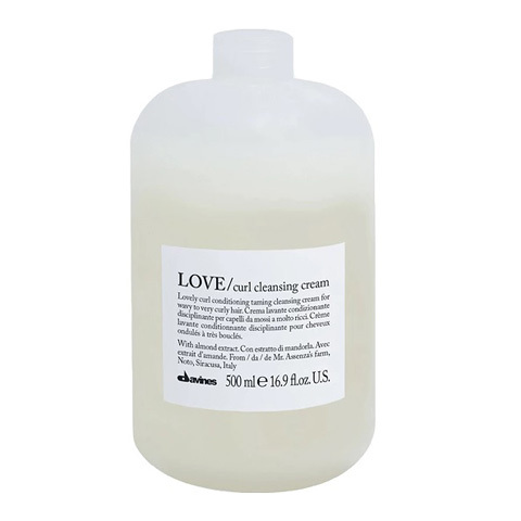 Davines Essential Haircare LOVE CURL: Очищающая пенка для усиления завитка (LOVE CURL Curl Cleansing Cream)
