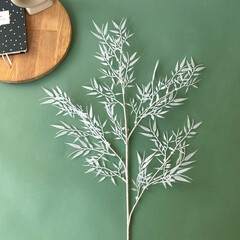 №2 Ампельное растение, искусственная зелень с ажурными листочками, Белая, 92 см, набор 2 ветки.