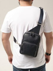 7071 синий кроко Сумка мужская Azaro