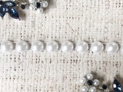 Тесьма жемчуг полубусины на нитке, d 8 мм, белый