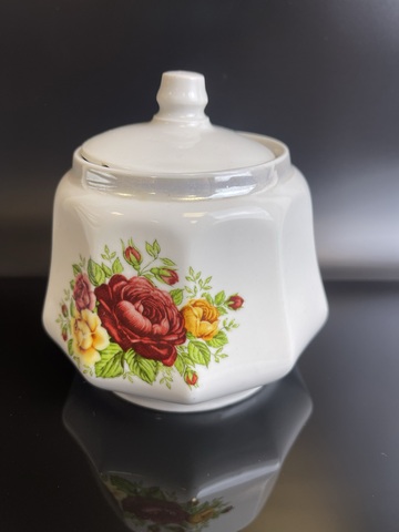 Сахарница фарфор клеймо Сумской ФЗ, цветы винтаж, СССР 1970-1991 гг