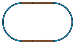 PIKO 97935 Стартовый набор с тепловозом BR 130 CSD и 3-мя грузовыми вагонами, рельсы на подложке
