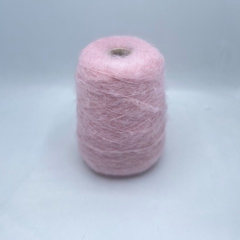 Illaria Caleziano (пр.Италия),art-Isabella 200м/100гр, 80% кидмохер, 20% полиамид, цвет-Светло-розовый арт.28432