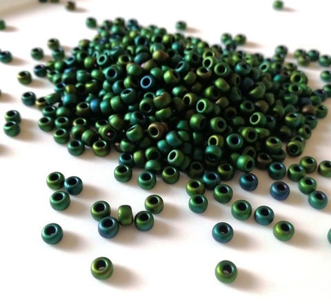 6/0 RR-2066 Metallic Matte Iris Dark Green