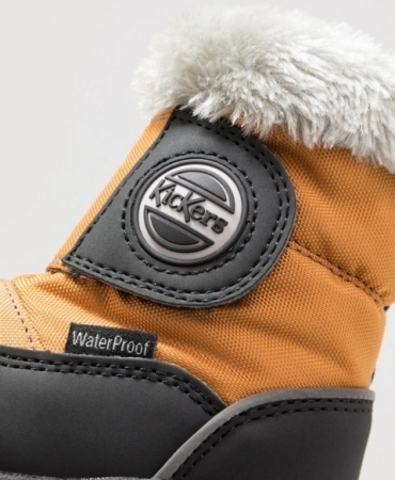 Зимние ботинки KicKers Low boots Black camel 744630 82