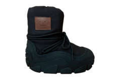 MCCM STUDIOS Boots (Black)