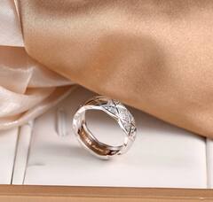 Кольцо широкое с фианитами CHANEL коллекция COCO crush rose/white VGOLD