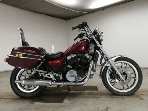 Honda NV750
