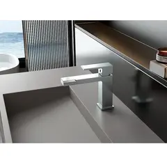 Смеситель для раковины BELZ B10613 латунь, хром