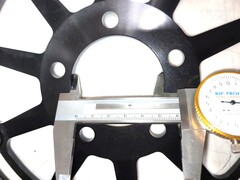 Диск тормозной на Kawasaki ZX7RR / ZX7R / ZX9R / ZX12R NINJA / передний / черный