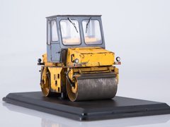 Roller DU-63 automotive (with traces of operation) 1:43 ModelPro