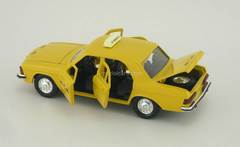 GAZ-3102 Volga Taxi with plafond Agat Mossar Tantal 1:43