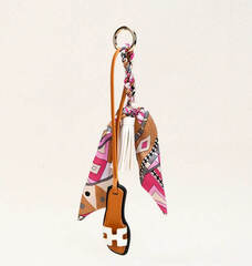 Подвес на сумку (белый) B-39