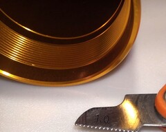 Внешний стакан пера вилки для Yamaha YZF R1 2002-2006. Золотой