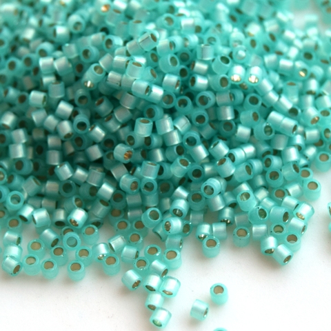 DBM-0626 Бисер цилиндрический Миюки делика 10/0 /Miyuki delica 10/0 Silver Lined Light Aqua Green Alabaster Dyed