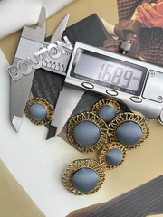 Пуговицы золотистые атласные серо-голубые с ажурным краем скидка