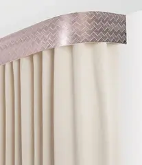 Пластиковый карниз с тиснением Legrand 3-х рядный Кант 3600 мм