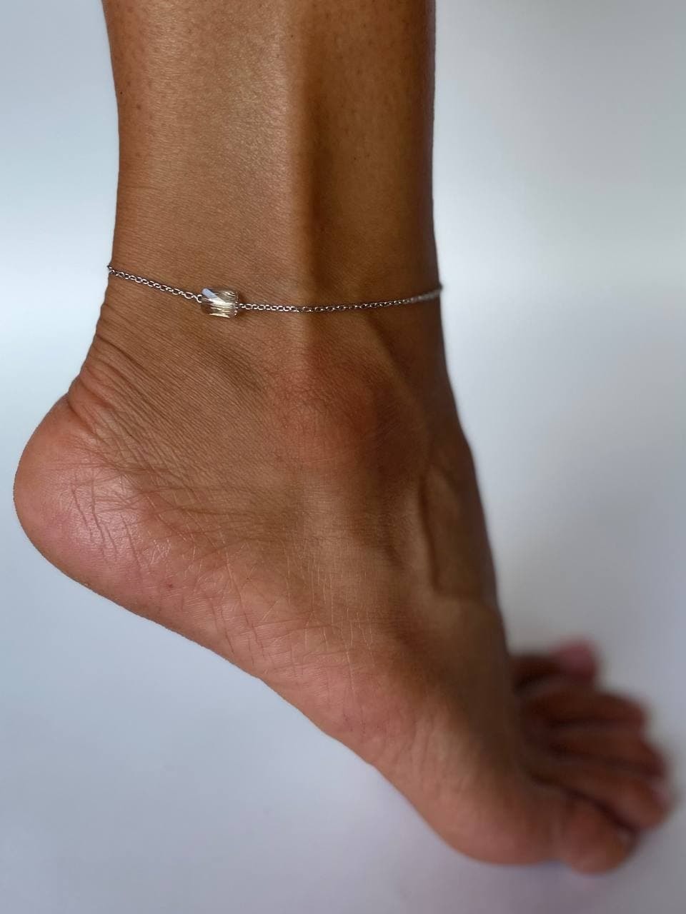 Серебряный браслет на ногу, анклет, с кристаллом Swarovski