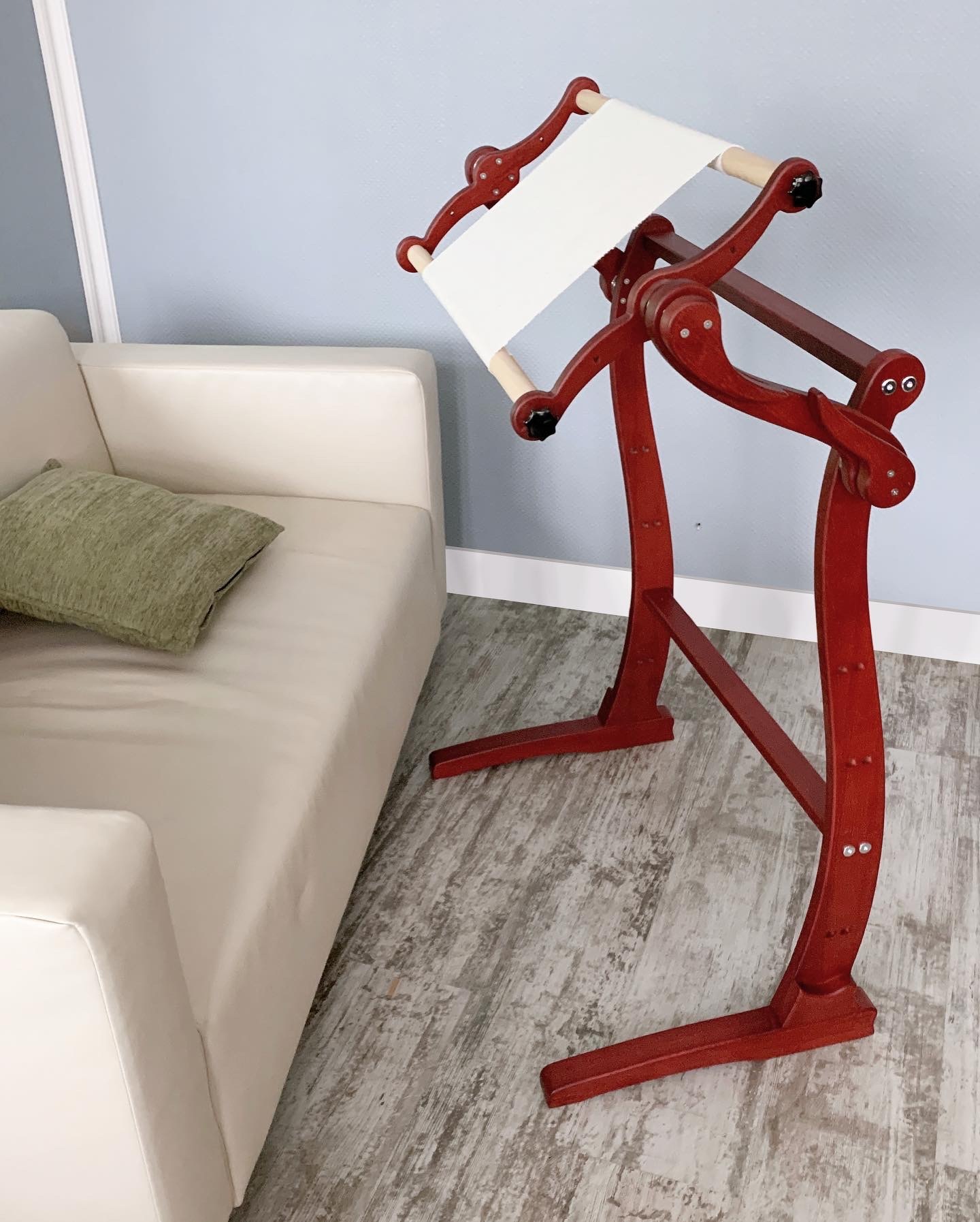 Dubko Embroidery Floor Stand