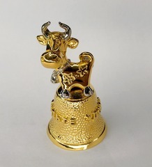 Позолоченный колокольчик Буренка в ромашках. Бронза, золото, 6,8см