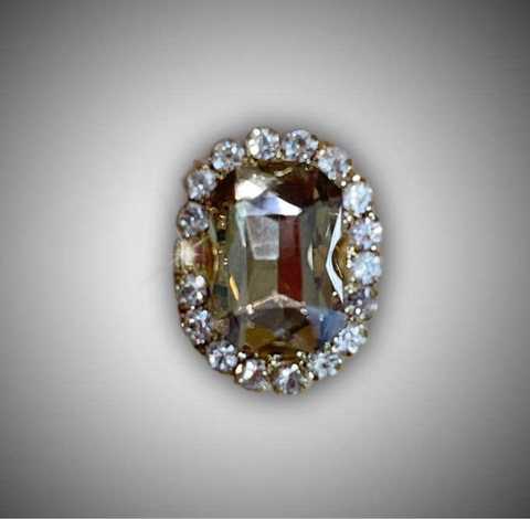 Коричневый  камень в оправе овал , в серебре, 3,5*3см