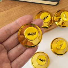 Колокольчик пластиковый с металлическим языком, для декора и творчества, размер 3,8 см, цвет золотой, набор 5 шт.